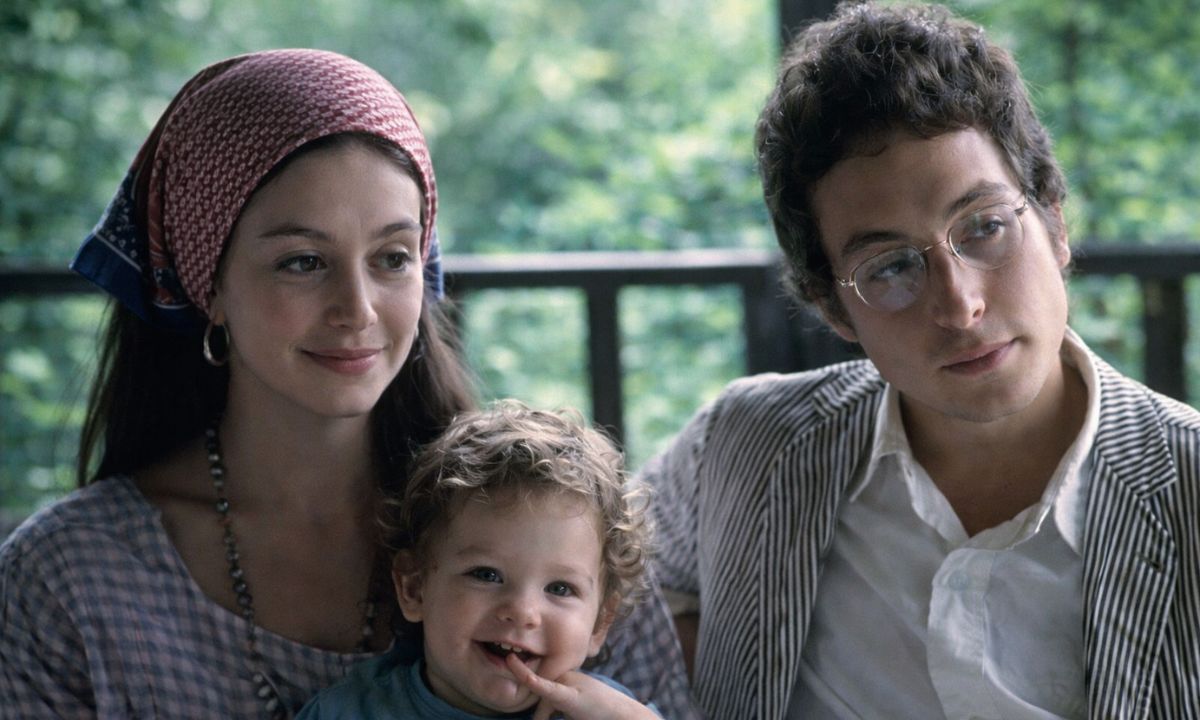 Anna Dylan: The Private, Artistic Daughter of Bob Dylan