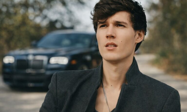 zach-justice-height-revealed-real-measurements-comparisons-and-facts