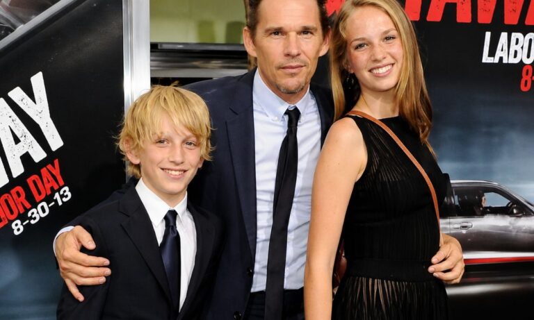 maya-hawke-parents-–-everything-about-ethan-hawke-and-uma-thurmans-influence-on-her-life-and-career (1)